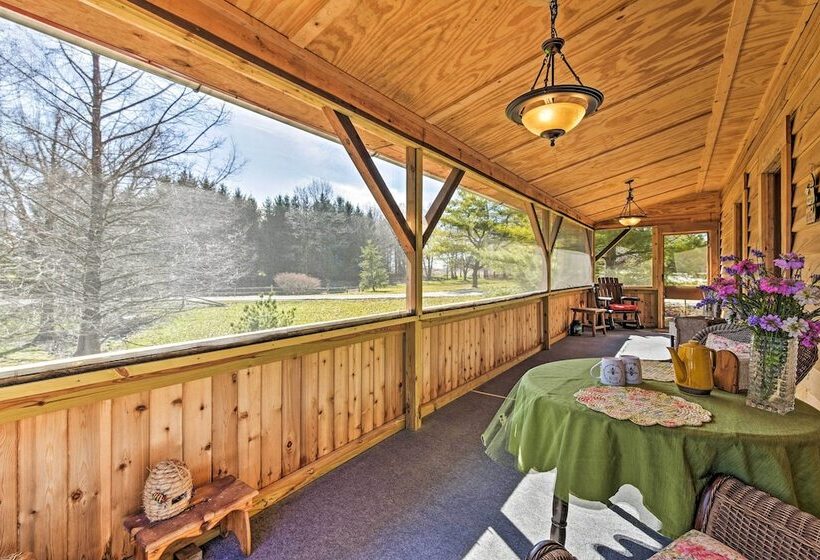 Honey House Cabin A Quiet Countryside Retreat!