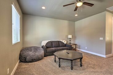 Family Home W/ Deck, 3 Mi To Downtown Flagstaff!