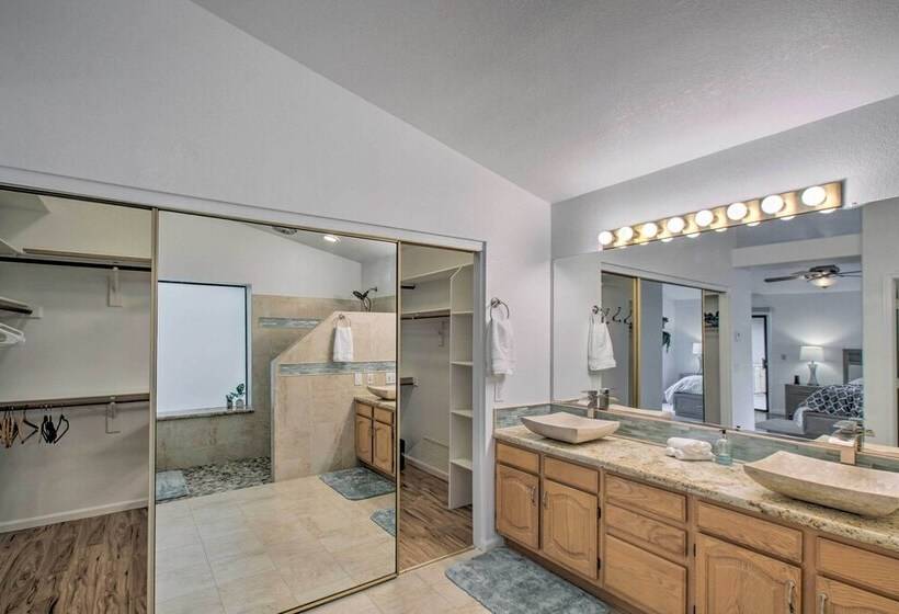 Luxurious Chandler Oasis W/ Heated Pool & Hot Tub!