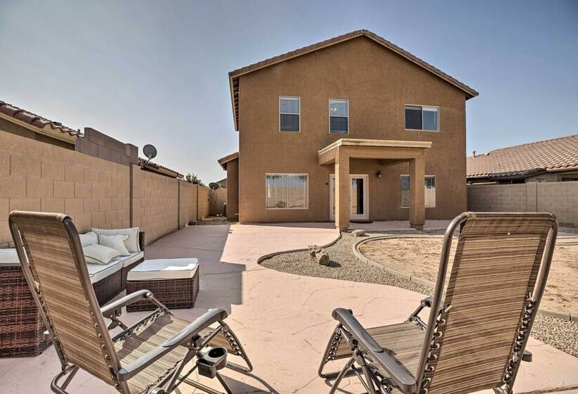 Maricopa Home W/ Outdoor Seating, 2 Mi To Golf!