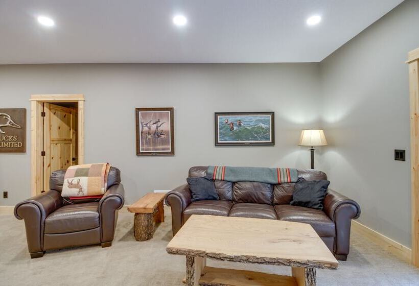 Pequot Lakes Retreat W/ Beach + Fire Pit!