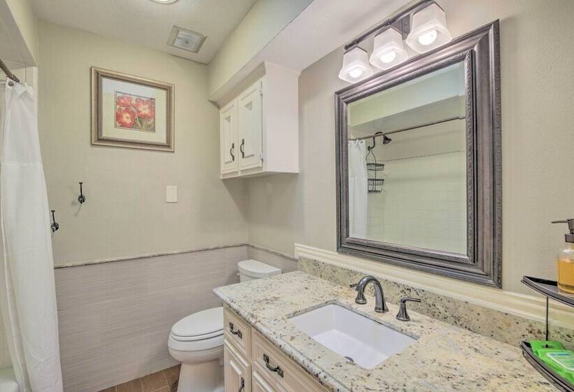 Spacious Houston Home, Day Trip To Galveston!