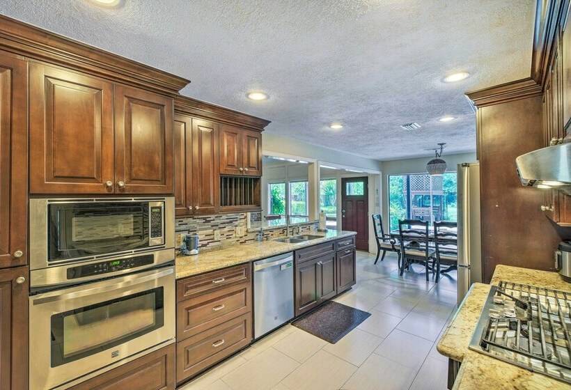Spacious Houston Home, Day Trip To Galveston!