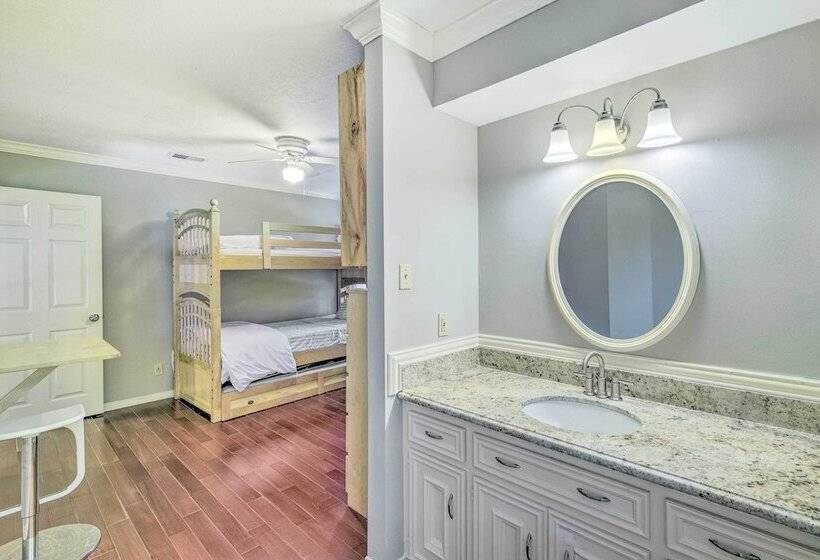 Spacious Houston Home, Day Trip To Galveston!