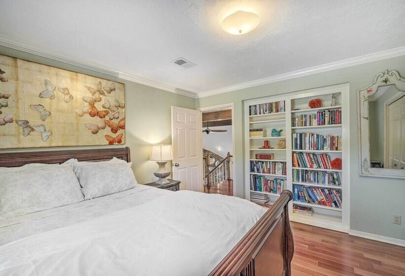 Spacious Houston Home, Day Trip To Galveston!