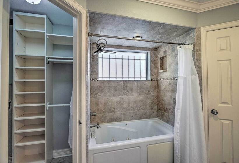 Spacious Houston Home, Day Trip To Galveston!