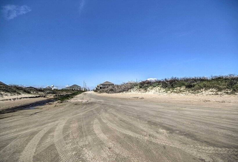 Spacious Sooner Star Beach House: Steps To Beach!