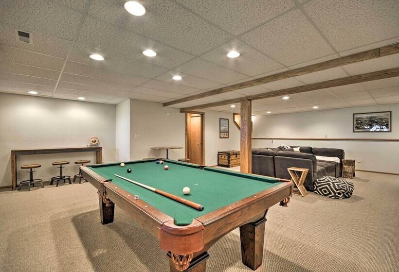 The Front Porch 20 Acre Country Home W/ Mtn View