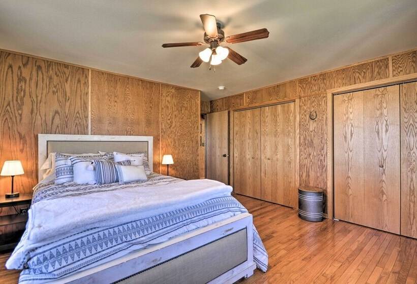 The Front Porch 20 Acre Country Home W/ Mtn View