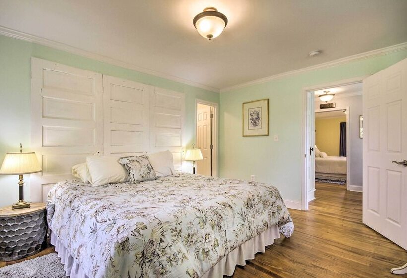 Thomson Farm  Classic Home < 10 Mi To Vineyards!