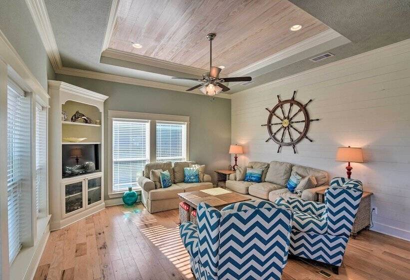 Deck + Fire Pit: Updated Crystal Beach Retreat!