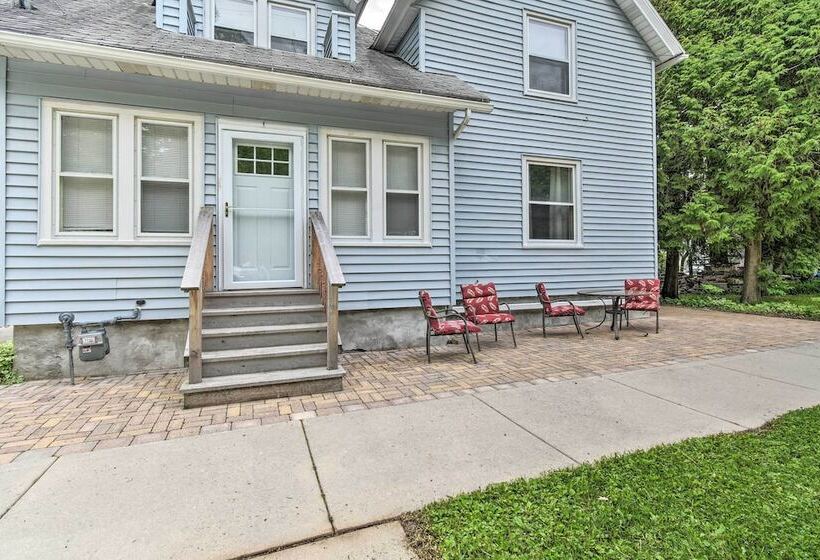 Walkable Lake Elkhart Apt: Dine, Shop, Swim!