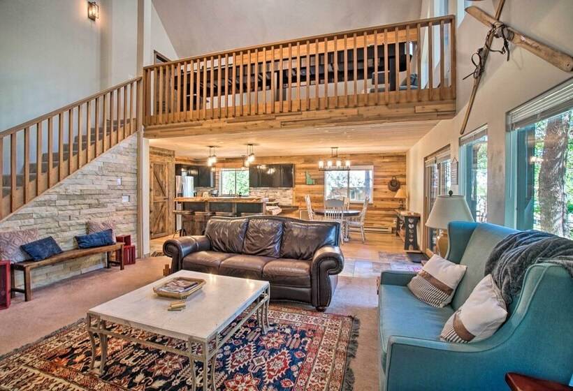 Beautiful Mccall Cabin: Perfect For Families!