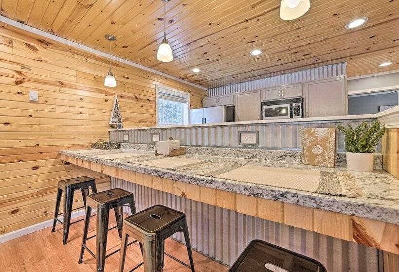 Cozy Elmira Cabin ~ 23 Mi To Boyne Mountain Resort