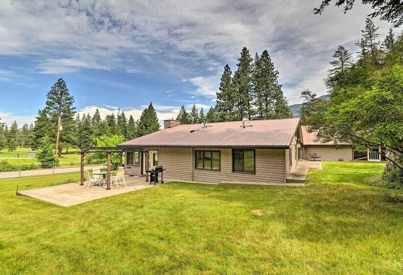 Columbia Falls Home: 14 Mi To Glacier Natl Park!