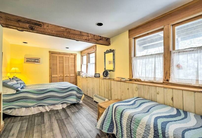 Cozy Waterfront Cottage On Montsweag Bay!