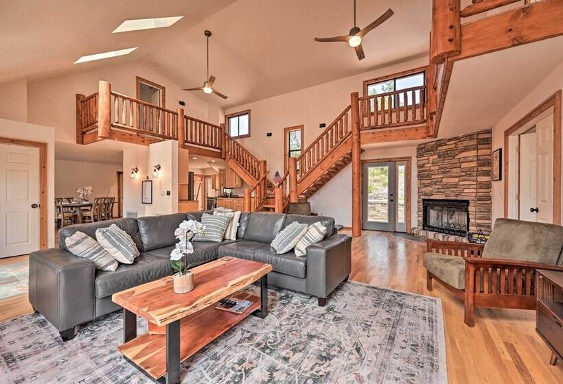 Hot Tub & Mtn View: Dog Friendly Payson Getaway!