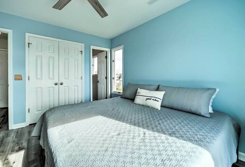 Oceanside Oak Island Getaway: For Families & Pets!