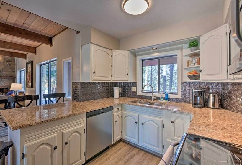Enchanted Pines  Mountain Escape W/ Deck & Grill!