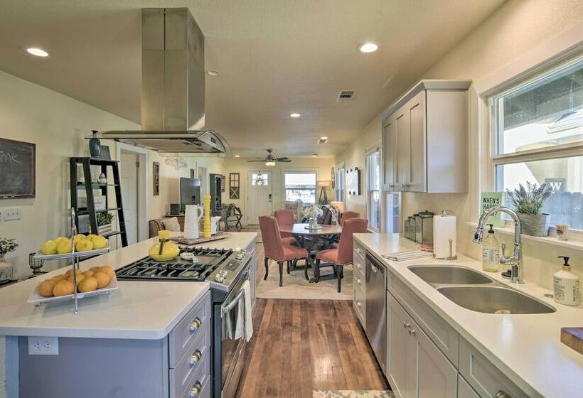 Ideally Located Chico Home   Fire Pit & Grill