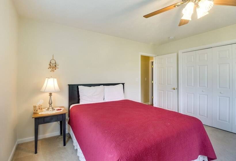 Laptop Friendly Elkton Home W/ Central A/c!