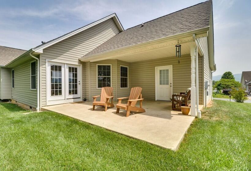 Laptop Friendly Elkton Home W/ Central A/c!