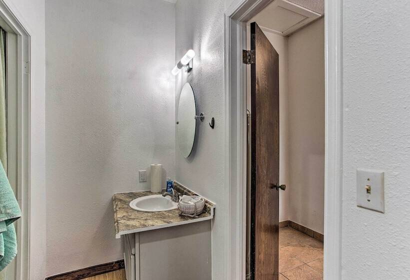 Lovely  Anna Fink House  W/ Patio & Fire Pit