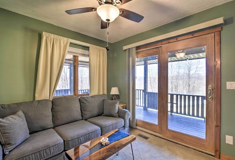 Lovely Terra Alta Cabin < 1 Mi To Alpine Lake