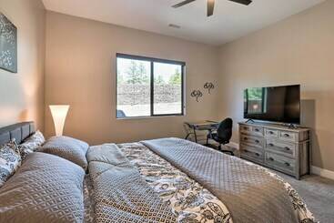 Luxe Home W/ Furnished Patio < 3 Mi To Nau!