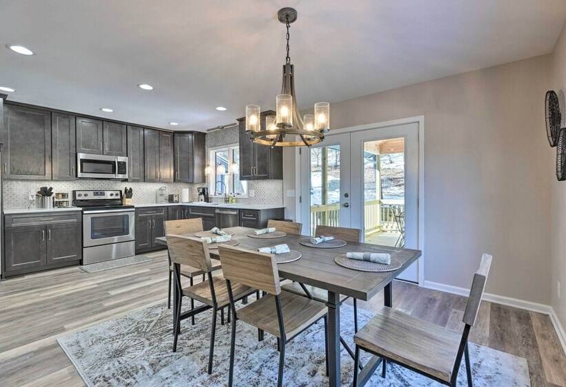 Massanutten Resort Home W/ Deck + Mountain Views!