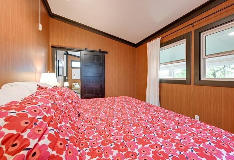 Modern Little Bear Cottage At Santeetlah Lake!