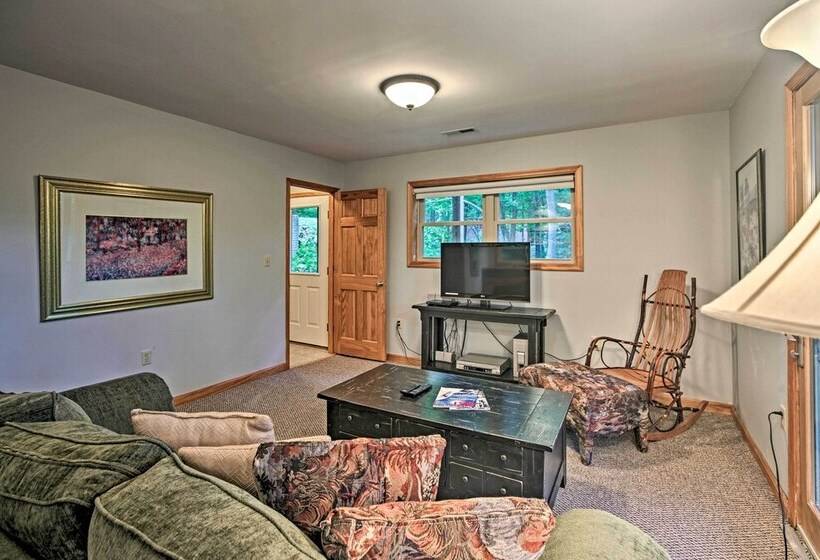 Mtn Home W/ Nature Preserve Views By Hiking Trails