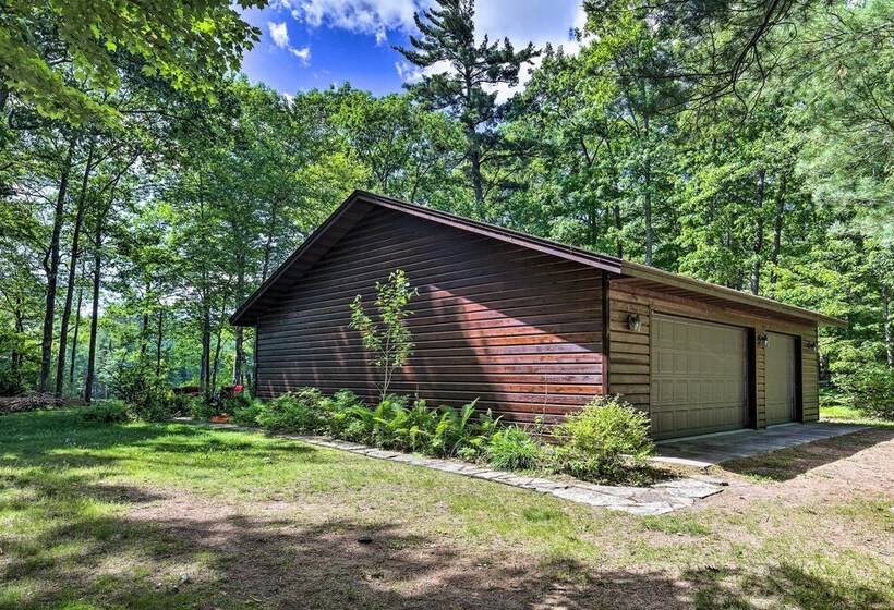 Northwoods Cabin W/ Lake Access & Boat Dock