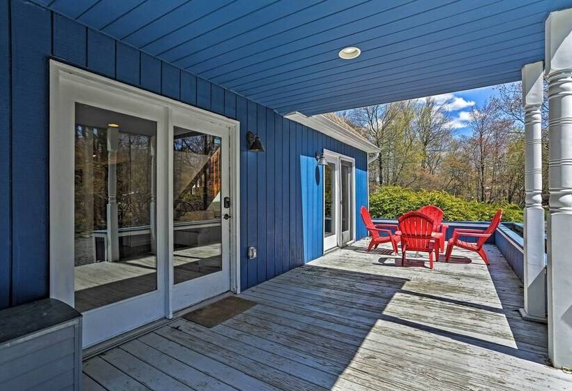 Peaceful Long Pond Home W/ Private Hot Tub!