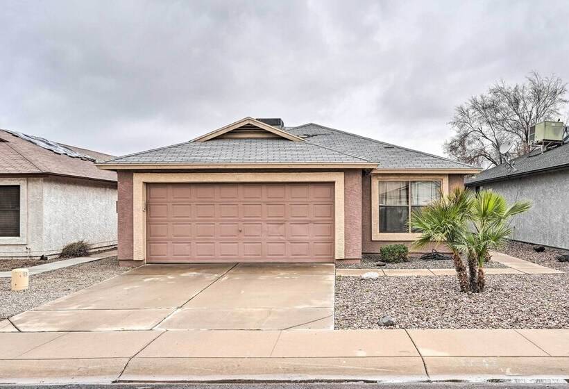Peoria Home W/ Patio, 2 Mi To Sports Complex!