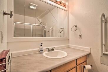 Pet Friendly La Center Home ~ 6 Mi To Casinos