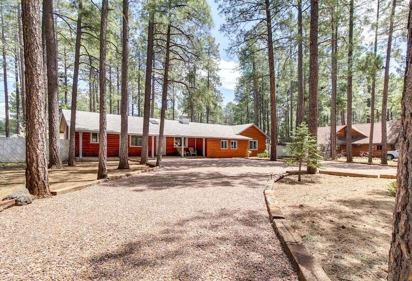 Pinetop Lakeside Cabin, Walk To Woodland Lake Park