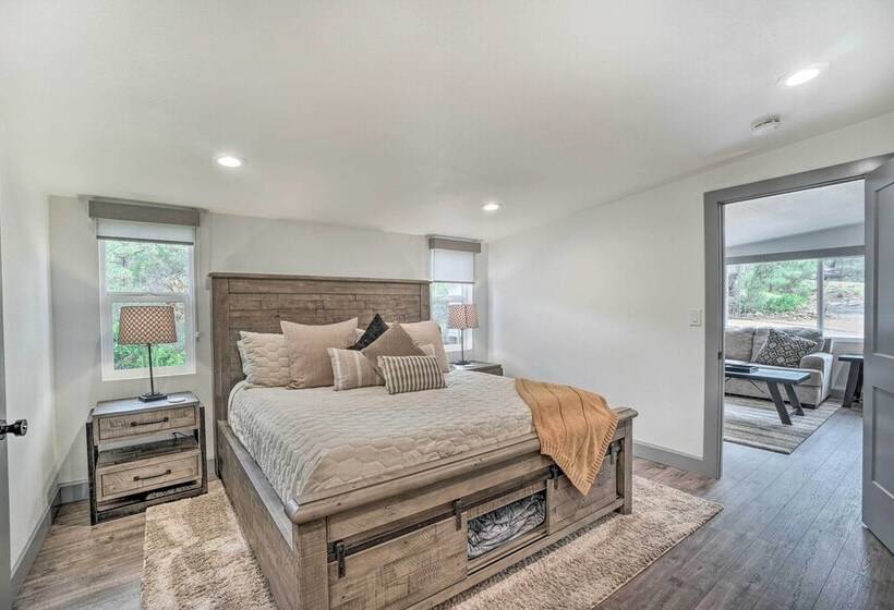 Prescott Retreat W/ Hot Tub ~ 3 Mi To Dtwn!