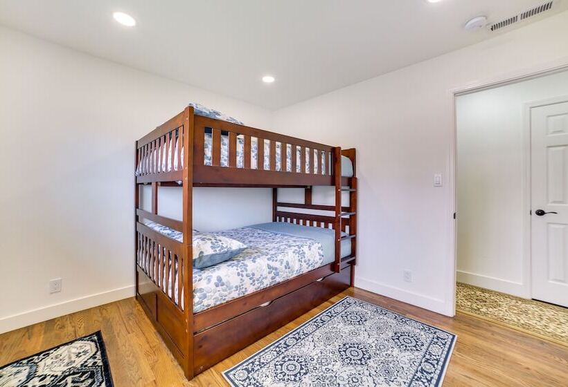 Salinas Home W/ Pool   Near Weathertech Raceway!