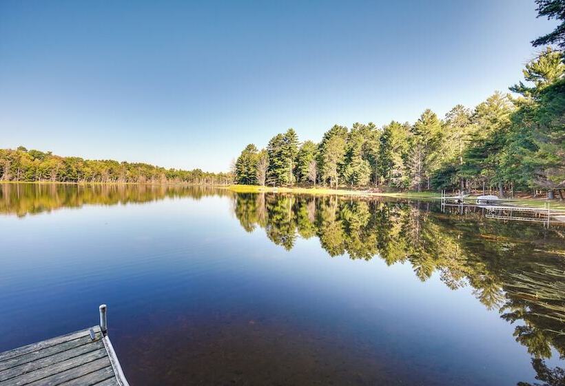 Serene Woodruff Cottage: Lakefront Access!