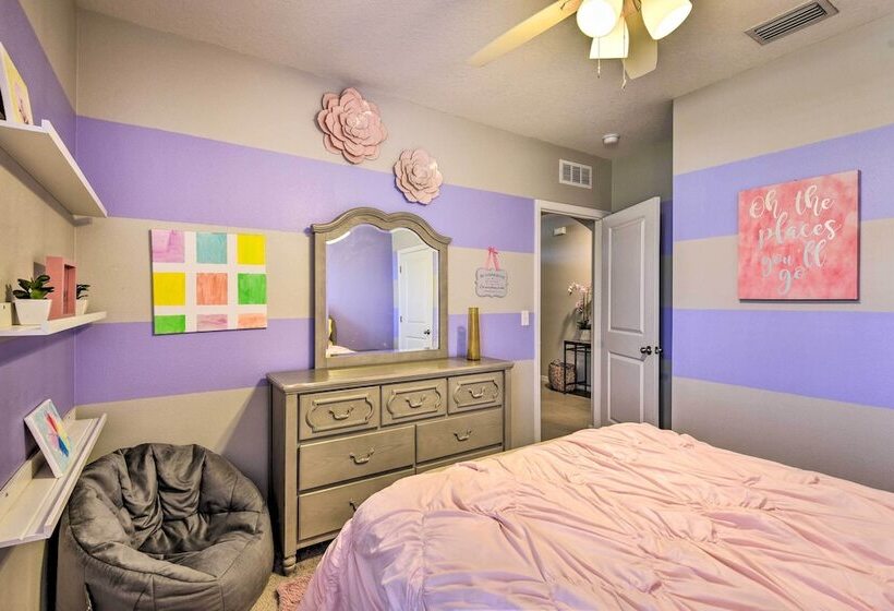 Sun City Center Home: 20 Mi To Downtown Tampa