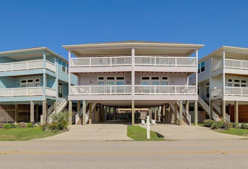 Bay View La Porte Home Rental: Steps To Beach!