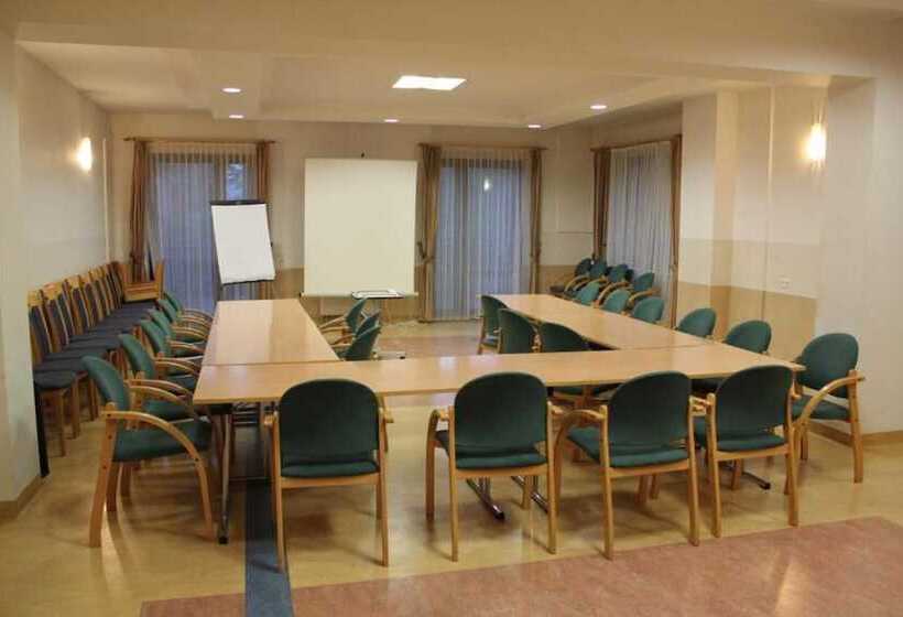 تختخواب و صبحانه Farys   świetna Lokalizacja, Sauna, Jacuzzi, Piękne Widoki Z Okien