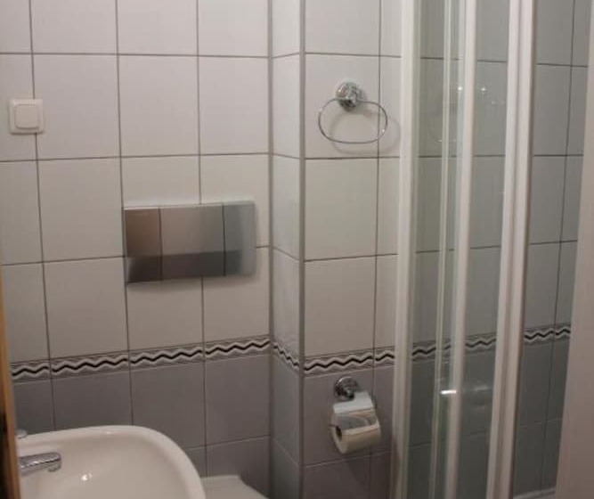 تختخواب و صبحانه Farys   świetna Lokalizacja, Sauna, Jacuzzi, Piękne Widoki Z Okien