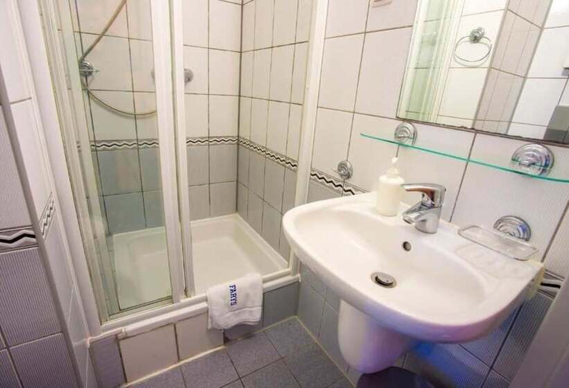 تختخواب و صبحانه Farys   świetna Lokalizacja, Sauna, Jacuzzi, Piękne Widoki Z Okien