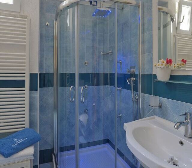 Room In B&b   Ischia Forio, Under The Sign Of Relaxation And Well Being N5481
