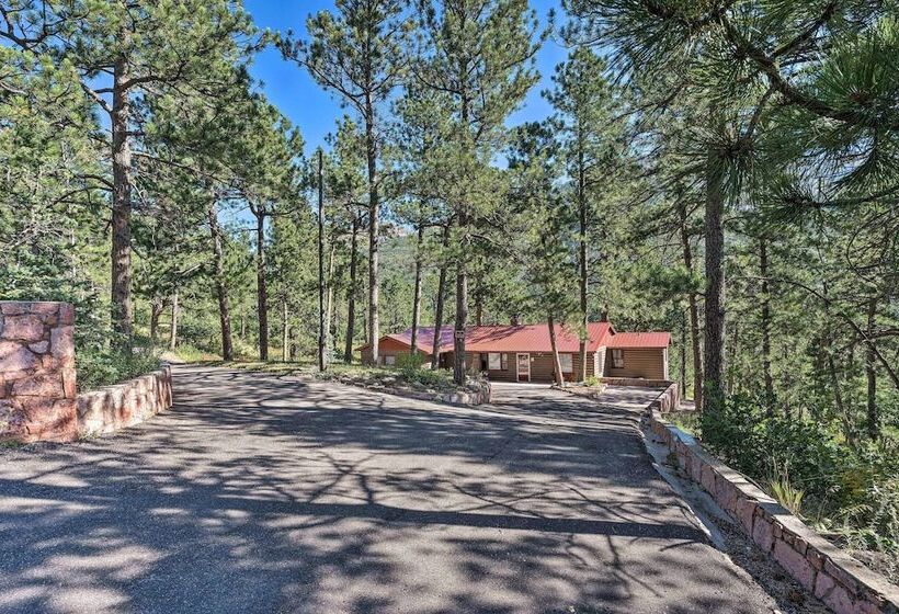 Cozy Mountain Retreat At The Base Of Pikes Peak!