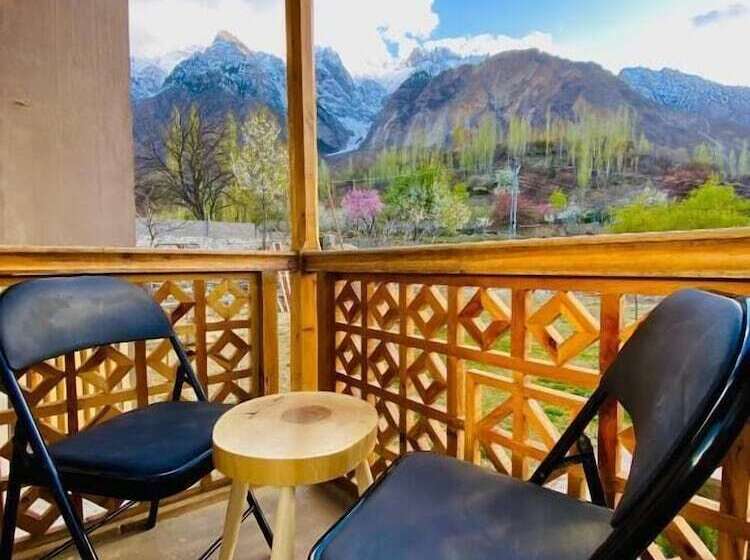 Dumani Nagar Hotel & Resort
