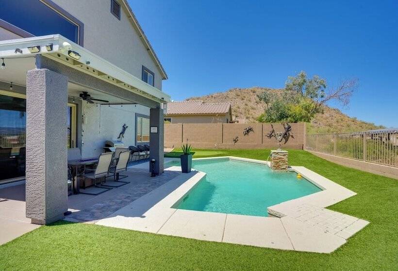 Spacious Goodyear Home W/ Hot Tub & Pool!