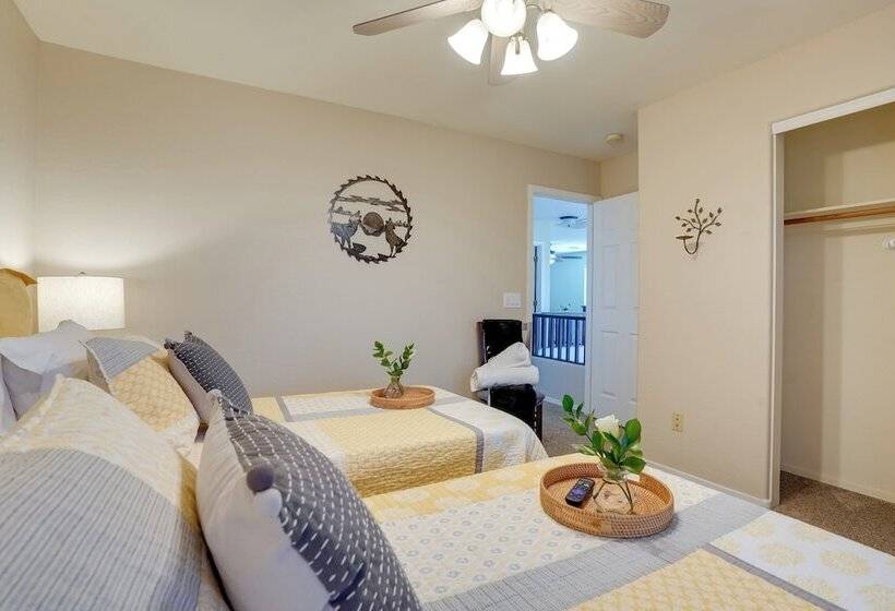 Spacious Goodyear Home W/ Hot Tub & Pool!